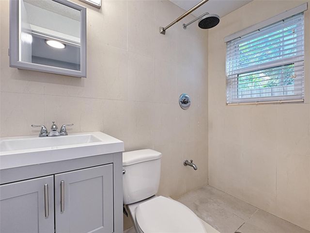 1503 NE 4th Court 4, Fort Lauderdale, FL 33301