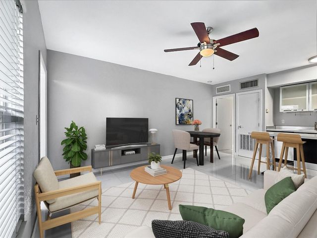 1503 NE 4th Court 4, Fort Lauderdale, FL 33301