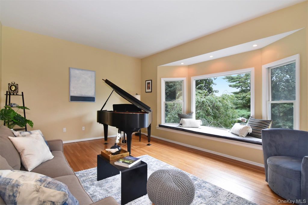 91 Sycamore Lane, Irvington, NY 10533 — photo 3