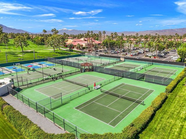 41539 Woodhaven Drive W, Palm Desert, CA 92211