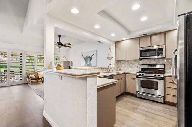 41539 Woodhaven Drive W, Palm Desert, CA 92211