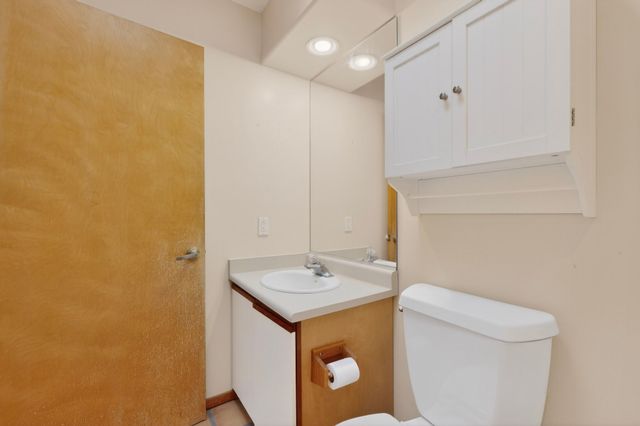7 Casa Del Oro Way, Santa Fe, NM 87508