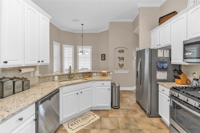 325 HAZELTINE DRIVE, Debary, FL 32713