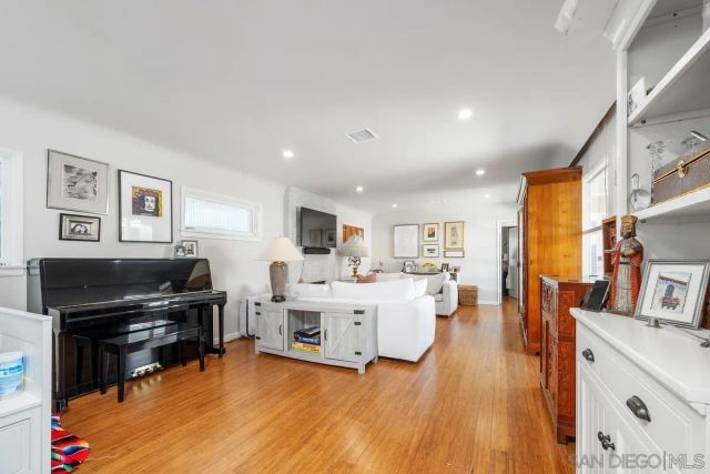 231 Sunridge, Playa Del Rey, CA 90293