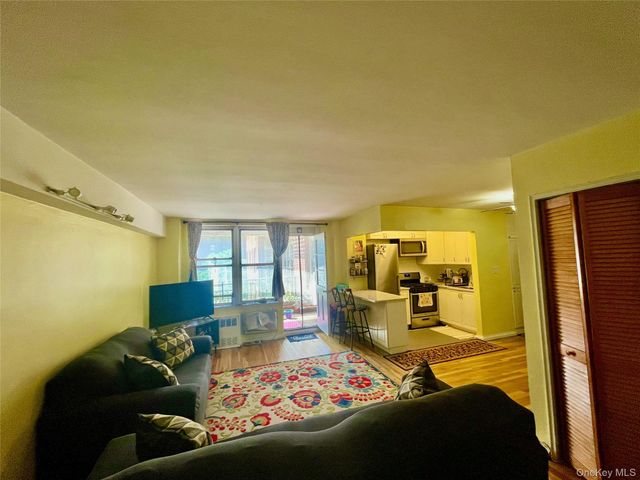 94-11 59 Avenue D-17, Elmhurst, NY 11373