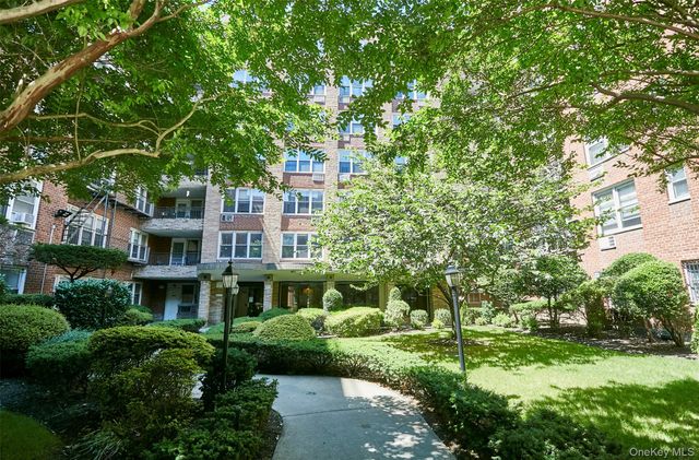 94-11 59 Avenue D-17, Elmhurst, NY 11373