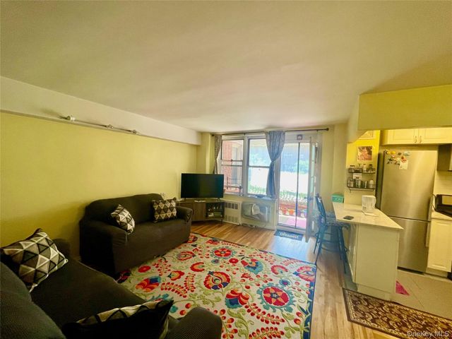 94-11 59 Avenue D-17, Elmhurst, NY 11373