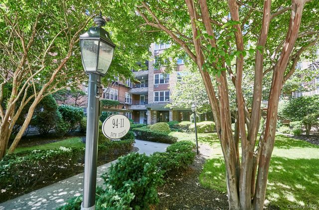 94-11 59 Avenue D-17, Elmhurst, NY 11373