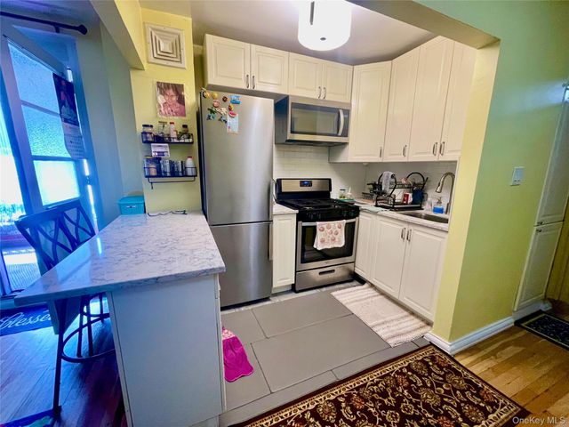 94-11 59 Avenue D-17, Elmhurst, NY 11373