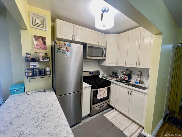 94-11 59 Avenue D-17, Elmhurst, NY 11373