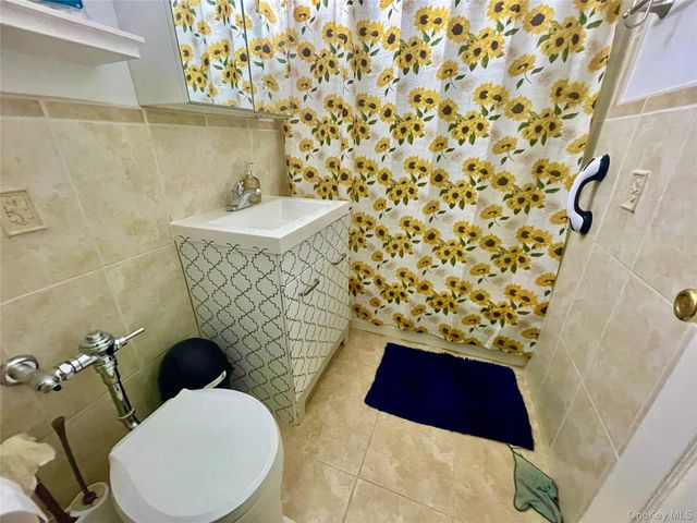94-11 59 Avenue D-17, Elmhurst, NY 11373