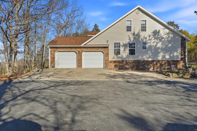 504 Keithley Road, Walnut Shade, MO 65771