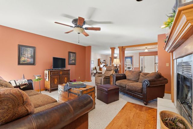 504 Keithley Road, Walnut Shade, MO 65771