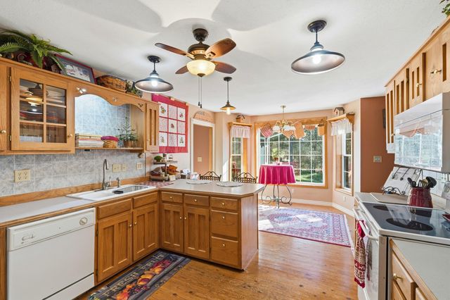 504 Keithley Road, Walnut Shade, MO 65771