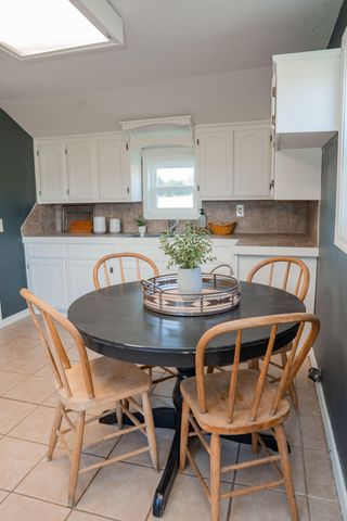 11861 E 1350 Road, Stockton, MO 65785