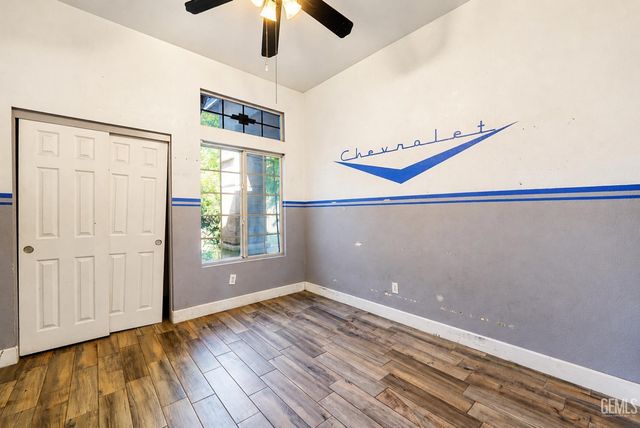 5204 Clover Mountain Street, Bakersfield, CA 93313