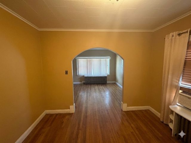 2134 S 16th Avenue, Broadview, IL 60155