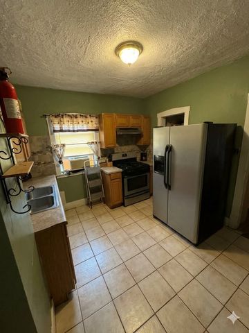 2134 S 16th Avenue, Broadview, IL 60155