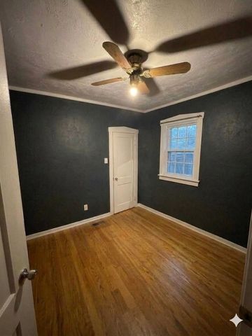 2134 S 16th Avenue, Broadview, IL 60155