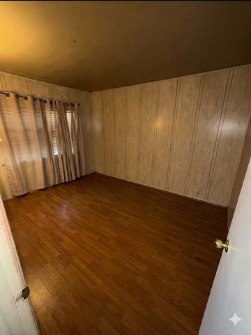 2134 S 16th Avenue, Broadview, IL 60155