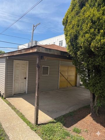 2134 S 16th Avenue, Broadview, IL 60155