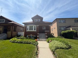 2134 S 16th Avenue, Broadview, IL 60155