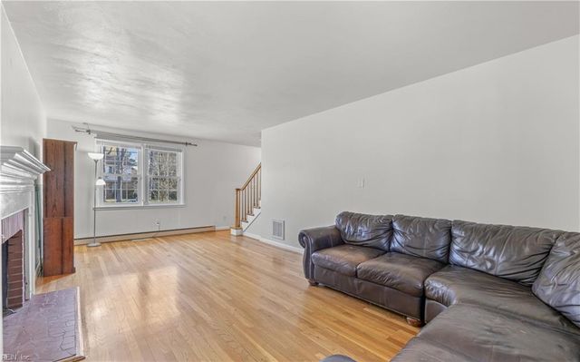 4012 Tarnywood DR, Portsmouth, VA 23703