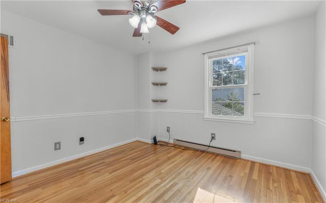 4012 Tarnywood DR, Portsmouth, VA 23703