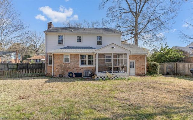 4012 Tarnywood DR, Portsmouth, VA 23703