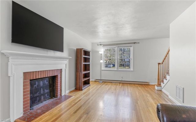 4012 Tarnywood DR, Portsmouth, VA 23703