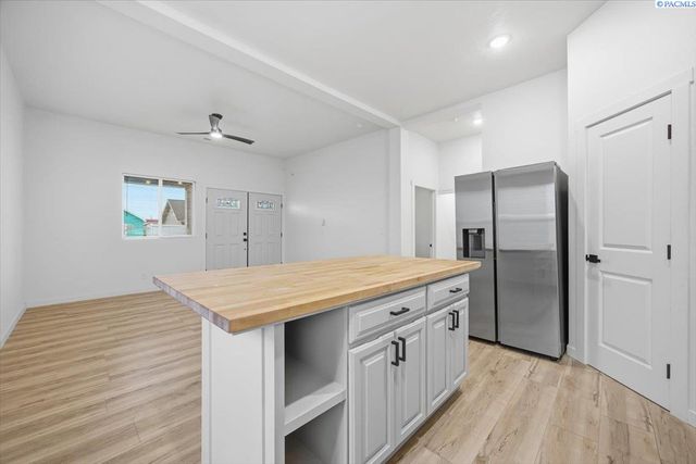 407 W Shoshone St, Pasco, WA 99301