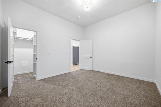 407 W Shoshone St, Pasco, WA 99301