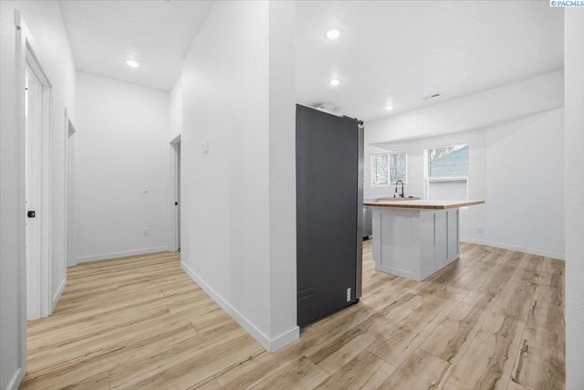 407 W Shoshone St, Pasco, WA 99301