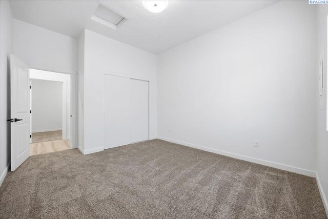 407 W Shoshone St, Pasco, WA 99301