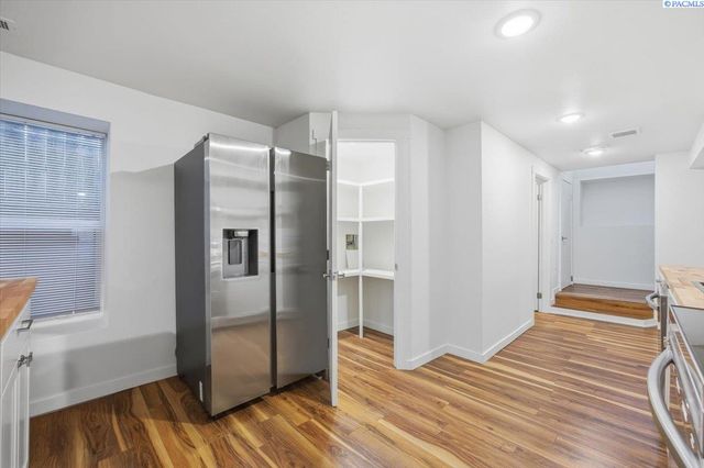 407 W Shoshone St, Pasco, WA 99301