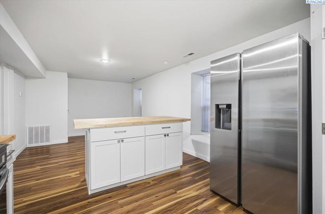 407 W Shoshone St, Pasco, WA 99301