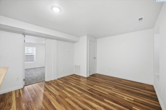 407 W Shoshone St, Pasco, WA 99301