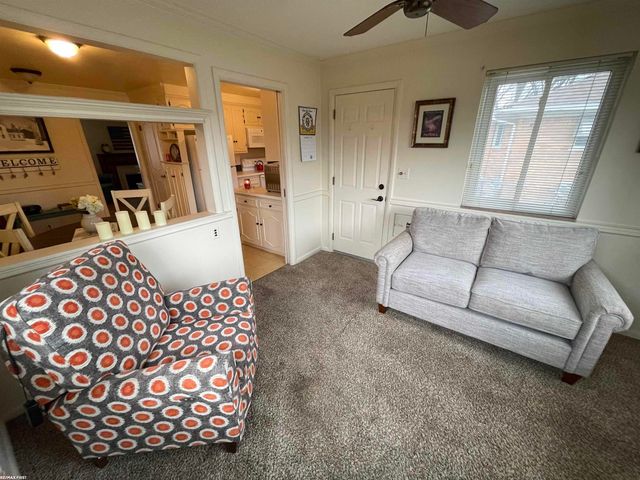 21541 Pallister Street, St Clair Shores, MI 48080