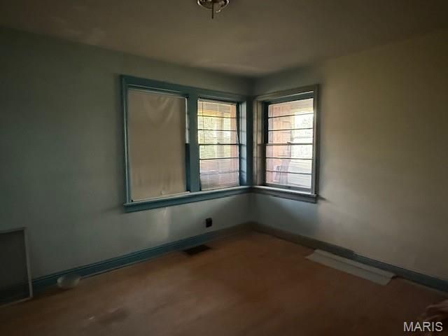 2555 Telegraph Road, St Louis, MO 63125