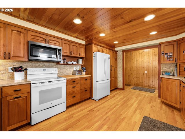 13209 Ne 119TH St, Brush Prairie, WA 98606