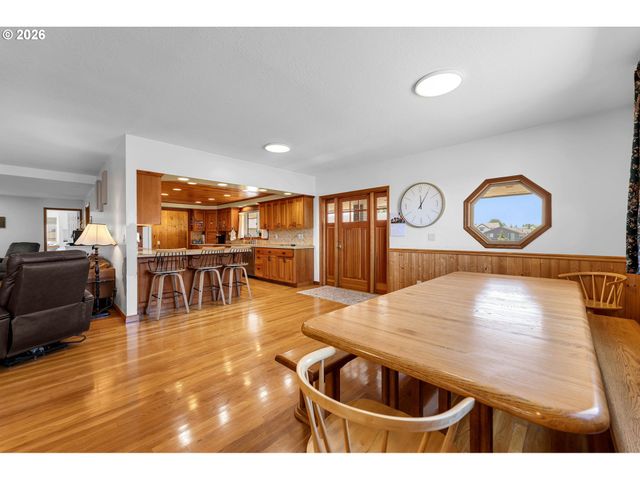 13209 Ne 119TH St, Brush Prairie, WA 98606