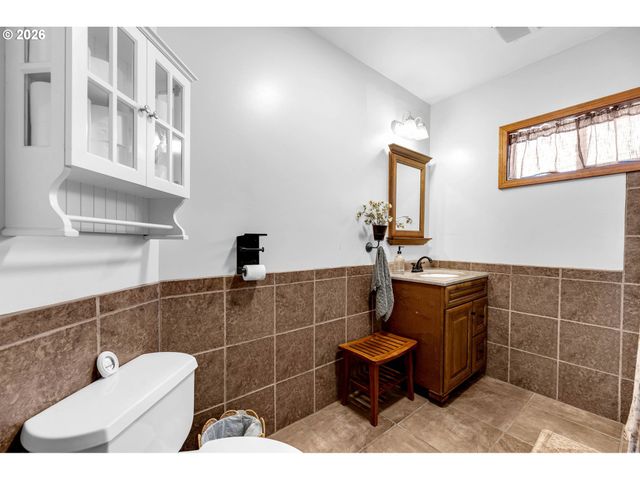 13209 Ne 119TH St, Brush Prairie, WA 98606