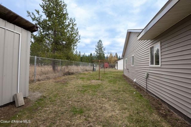 152 Cherry LN, Moyie Springs, ID 83845