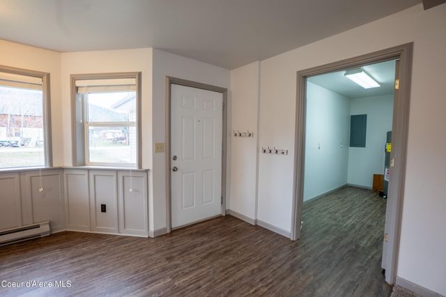 152 Cherry LN, Moyie Springs, ID 83845