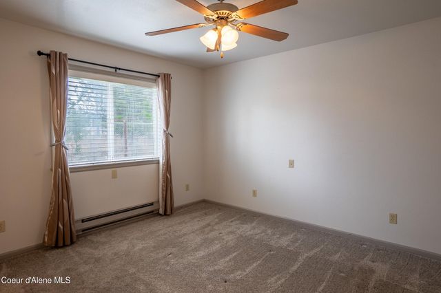 152 Cherry LN, Moyie Springs, ID 83845