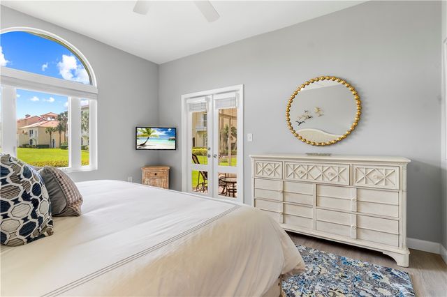 5040 Harmony Circle 107, Vero Beach, FL 32967
