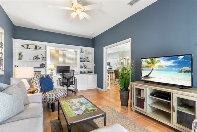 5040 Harmony Circle 107, Vero Beach, FL 32967