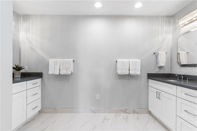 5040 Harmony Circle 107, Vero Beach, FL 32967