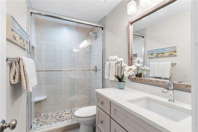 5040 Harmony Circle 107, Vero Beach, FL 32967