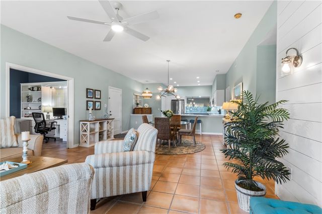 5040 Harmony Circle 107, Vero Beach, FL 32967